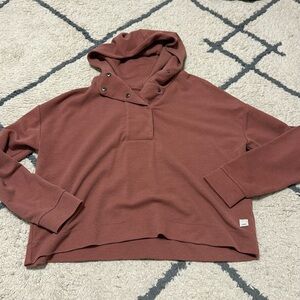 Maroon vuori top.  Size medium